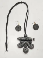 Black Terracotta Necklace Set with Earrings Leaf design - Image 4