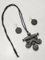 Black Terracotta Necklace Set with Earrings Leaf design - Image 2