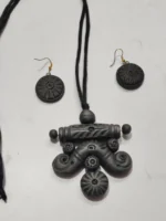 Black Terracotta Necklace Set with Earrings Leaf design