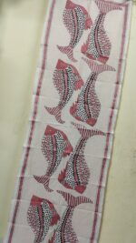 Handcrafted Tussar Silk Kantha Stole with Traditional Fish Motif – Off-White & Pink - Image 3