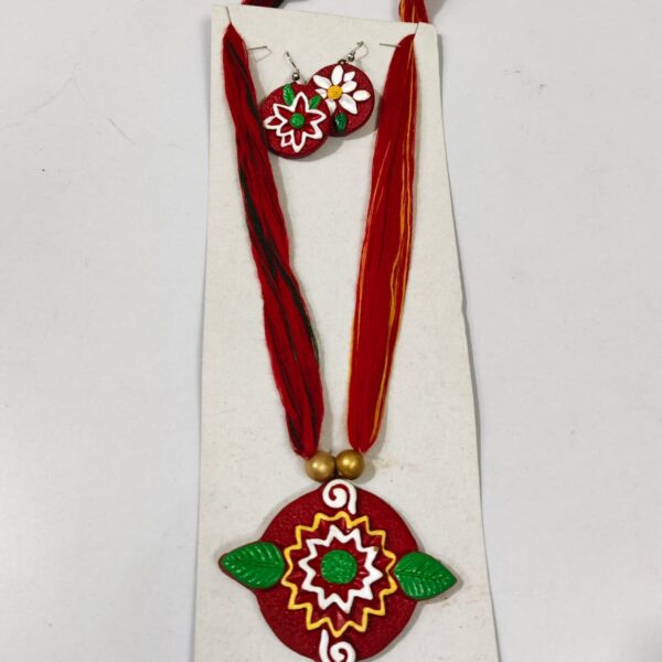 Handcrafted Red Terracotta Jewellery Set – Floral Pendant with Matching Earrings