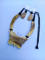 Wooden Necklace Set with Butterfly Design – Elegant Eco-Friendly Jewelry - Image 3